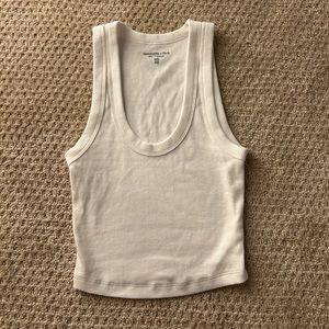 Abercrombie & fitch 		
Essential Scoopneck Tank